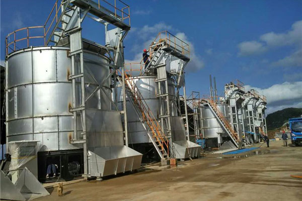 牛糞有機肥發(fā)酵罐設備