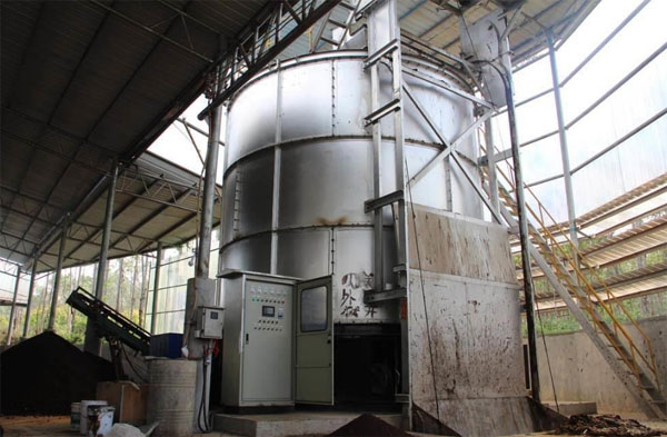 有機肥高溫好氧發(fā)酵罐設(shè)備